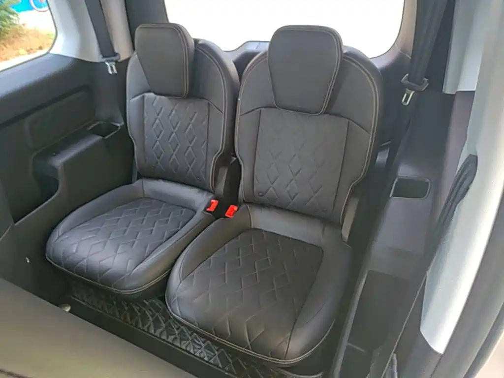Baojun Kiwi EV 2022 — фото 17