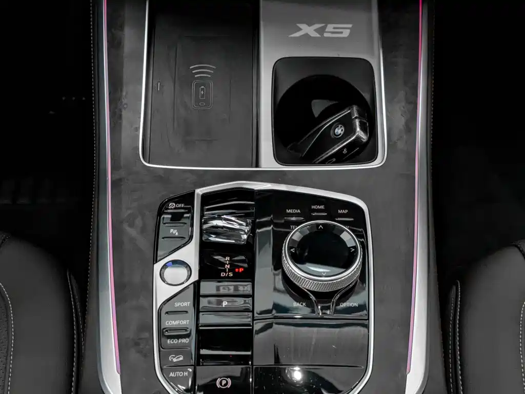 BMW X5 2024 — фото 19