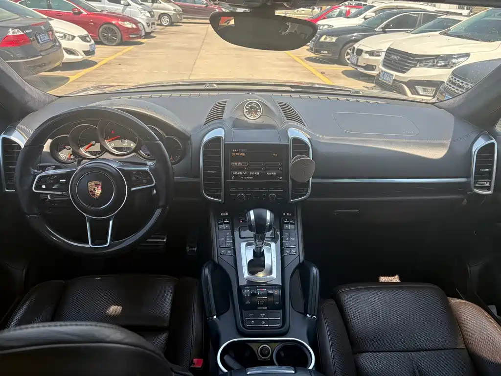 Porsche Cayenne 2015