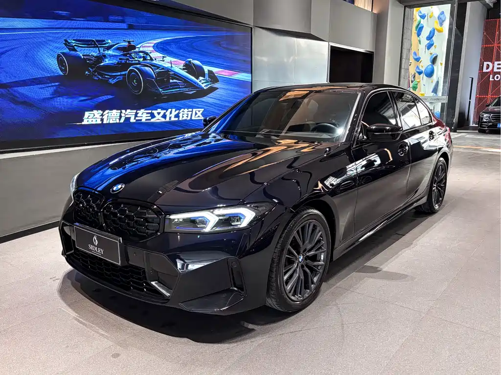 BMW 3 Series 2023 — фото 1