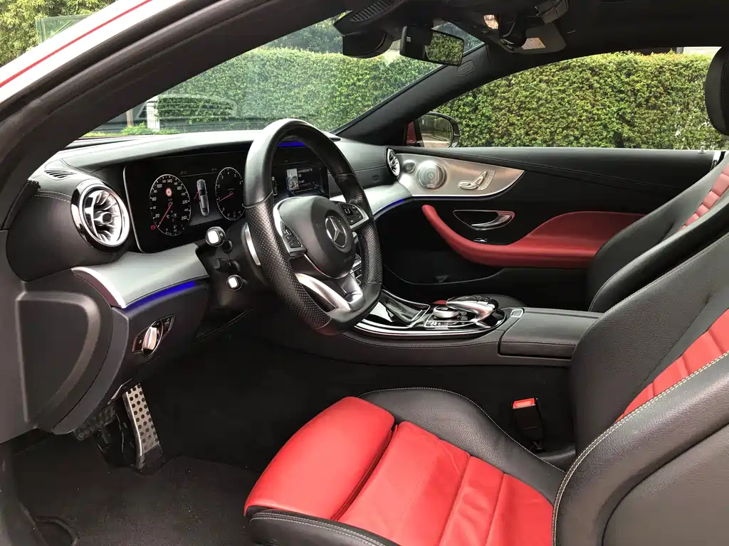 Mercedes-Benz E-Class 2018 — фото 19