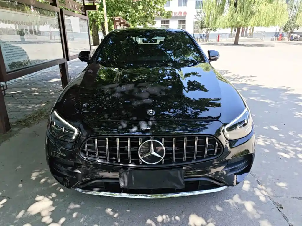 Mercedes-Benz E-Class 2021