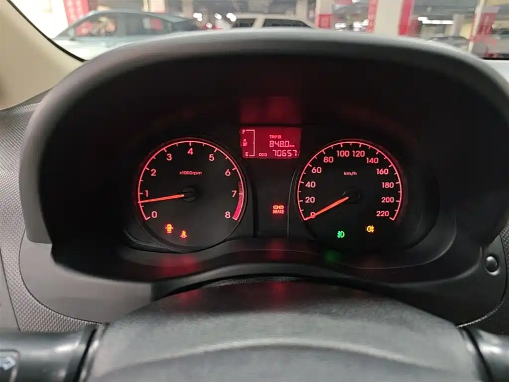 Hyundai Verna 2016 — фото 12