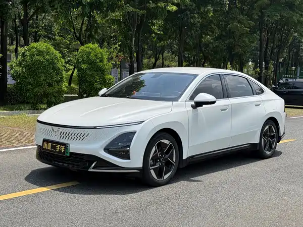 Wuling Starlight 2023