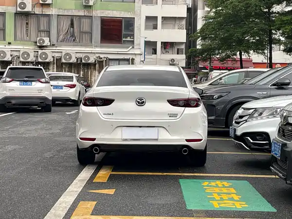 Mazda 3 Axela 2020
