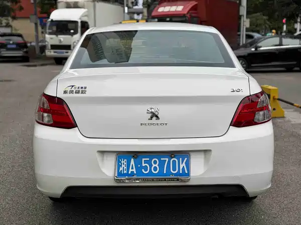Peugeot 301 2014