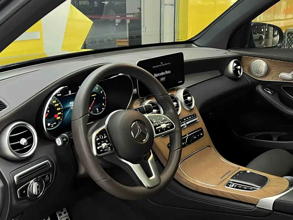 Mercedes-Benz GLC 2020