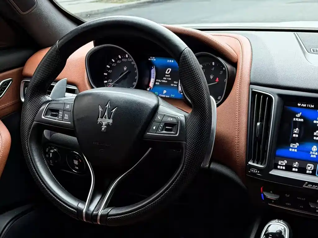 Maserati Levante 2018 — фото 10