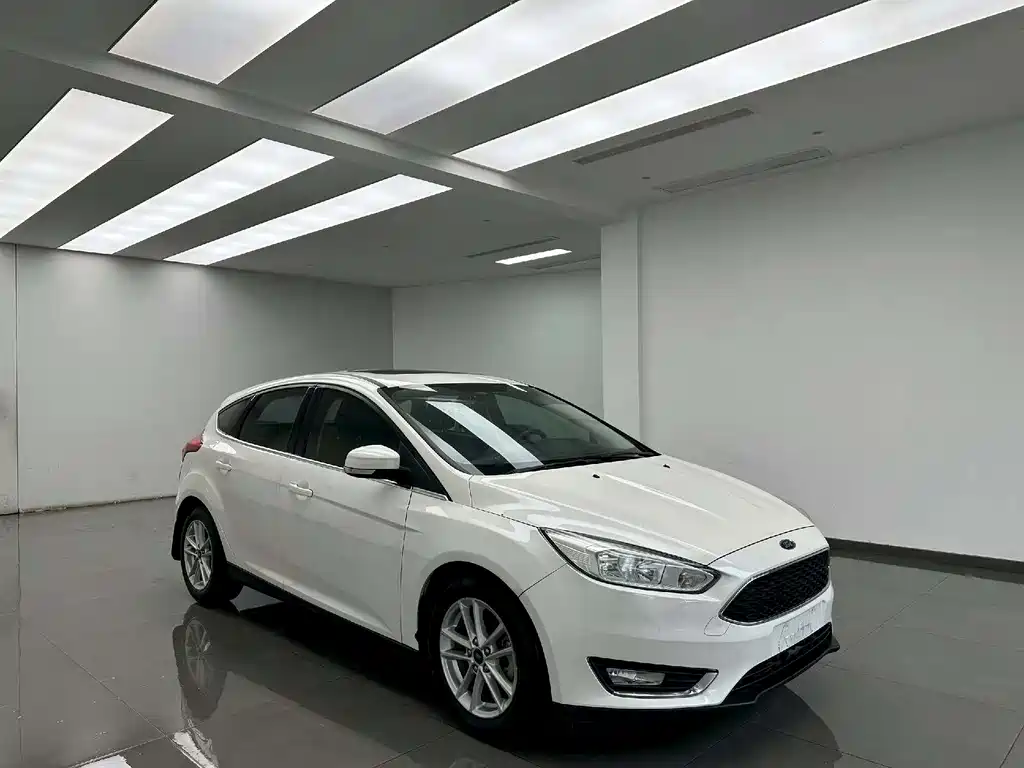 Ford Focus 2016 — фото 3