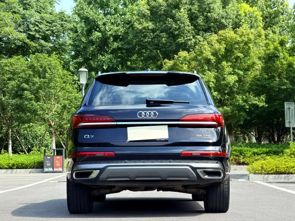 Audi Q7 2021 — фото 3