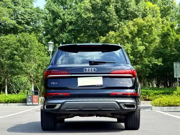 Audi Q7 2021