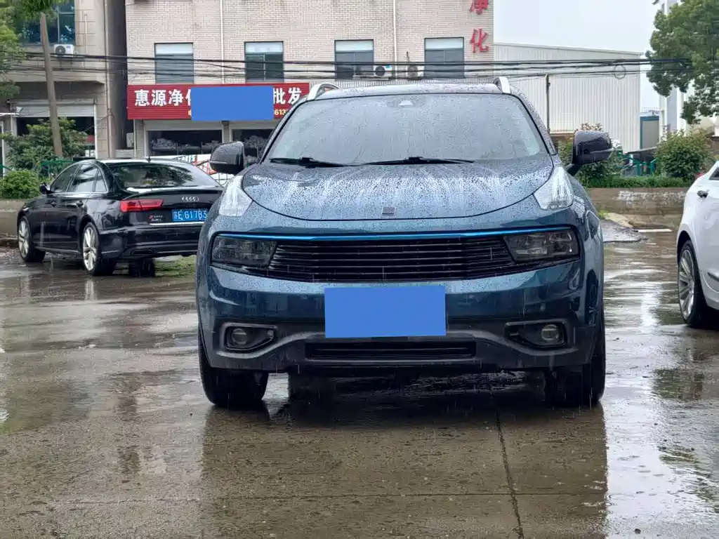 Lynk & Co 01 2018