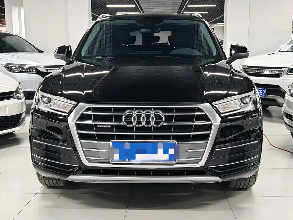 Audi Q5L 2021 — фото 2