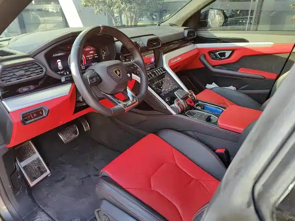 Lamborghini Urus 2019