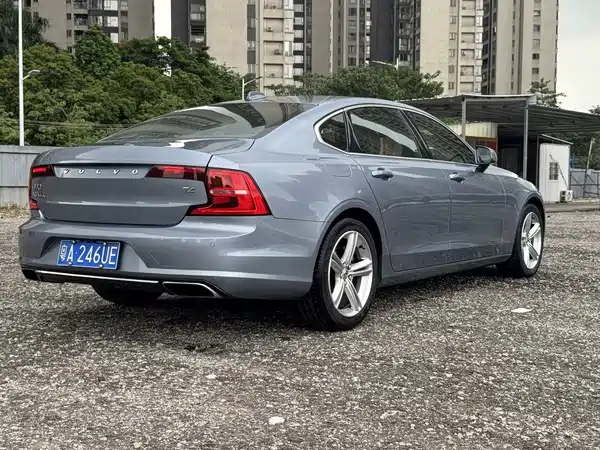 Volvo S90 2018