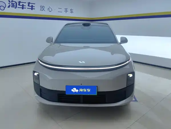 Li Auto L6 2024
