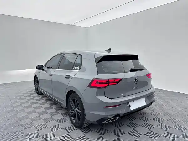 Volkswagen Golf 2023
