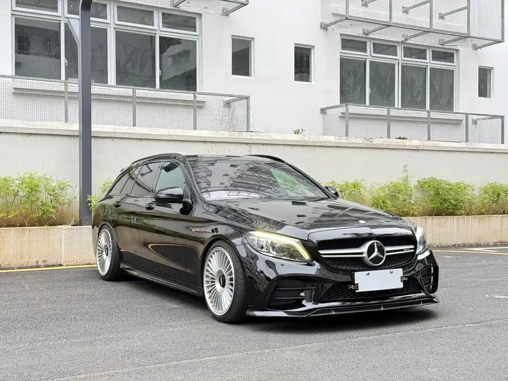 Mercedes-Benz C-Class AMG 2020 — фото 3