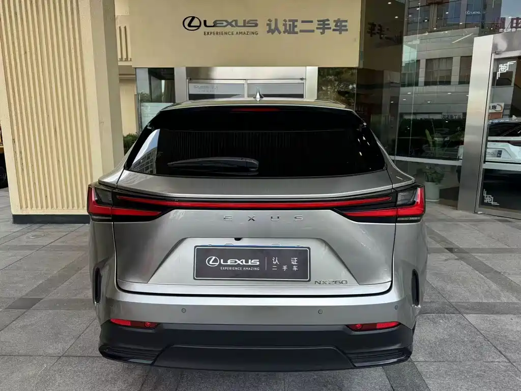 Lexus NX 2025 — фото 3