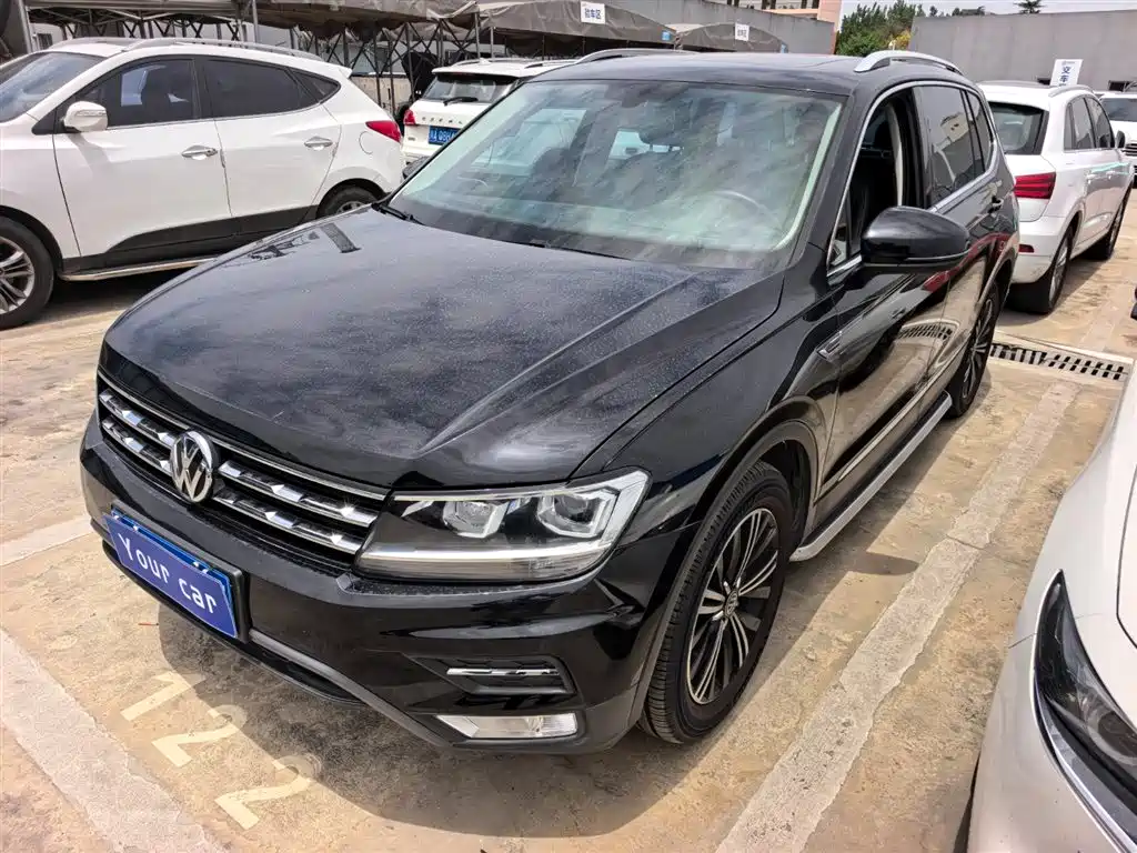 Volkswagen Tiguan L 2019 — фото 1