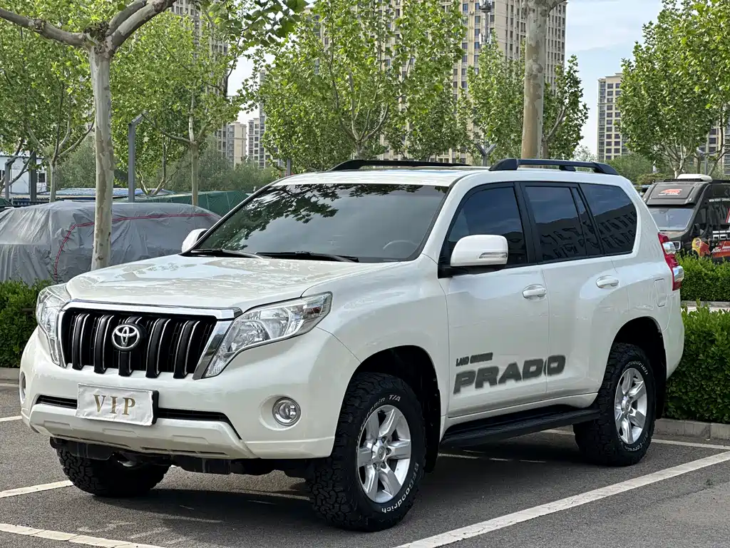 Toyota Prado 2017 — фото 1