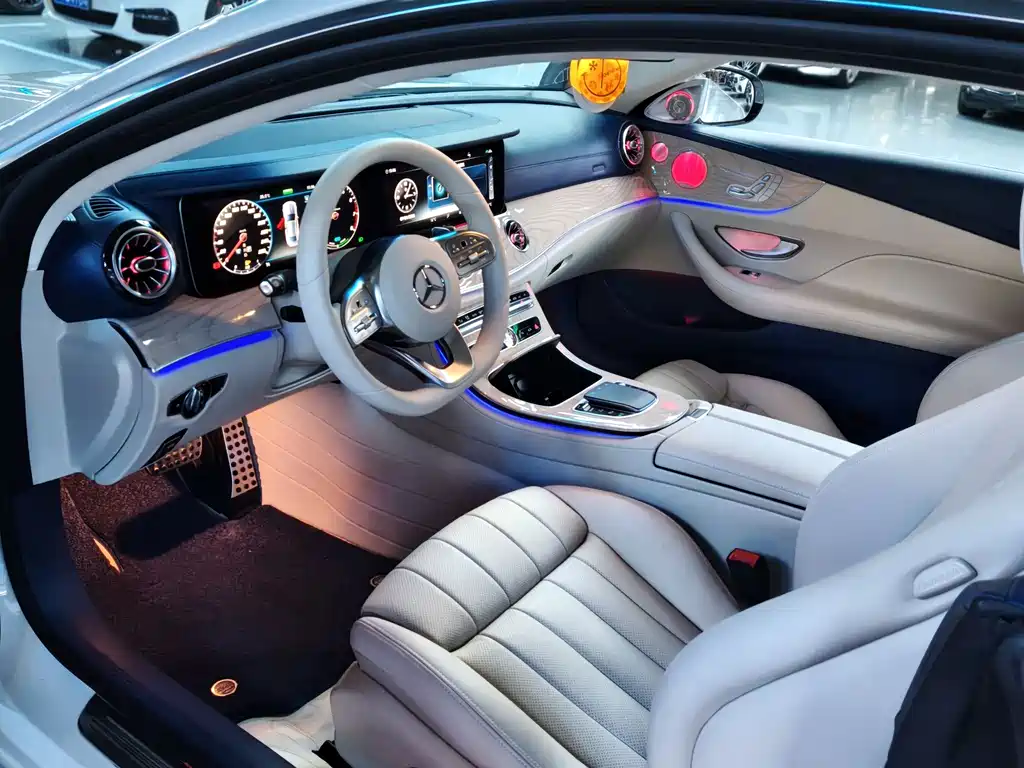 Mercedes-Benz E-Class 2020 — фото 14
