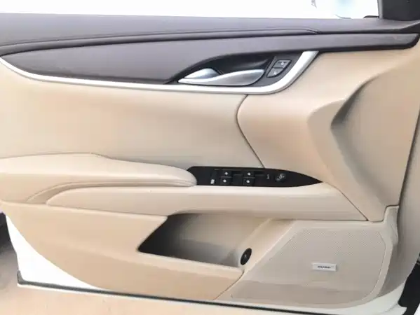 Cadillac XTS 2015