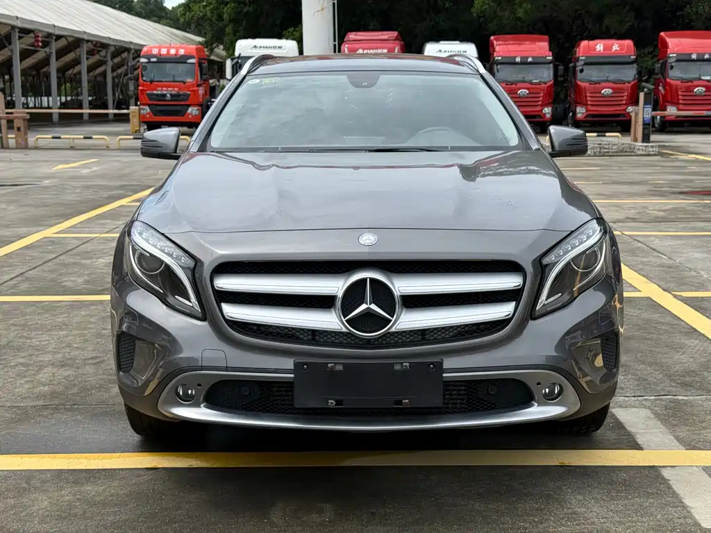 Mercedes-Benz GLA 2015