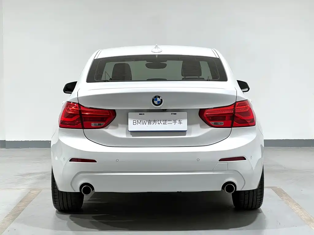BMW 1 Series 2020 — фото 8