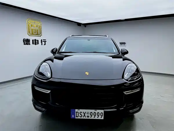 Porsche Cayenne 2016