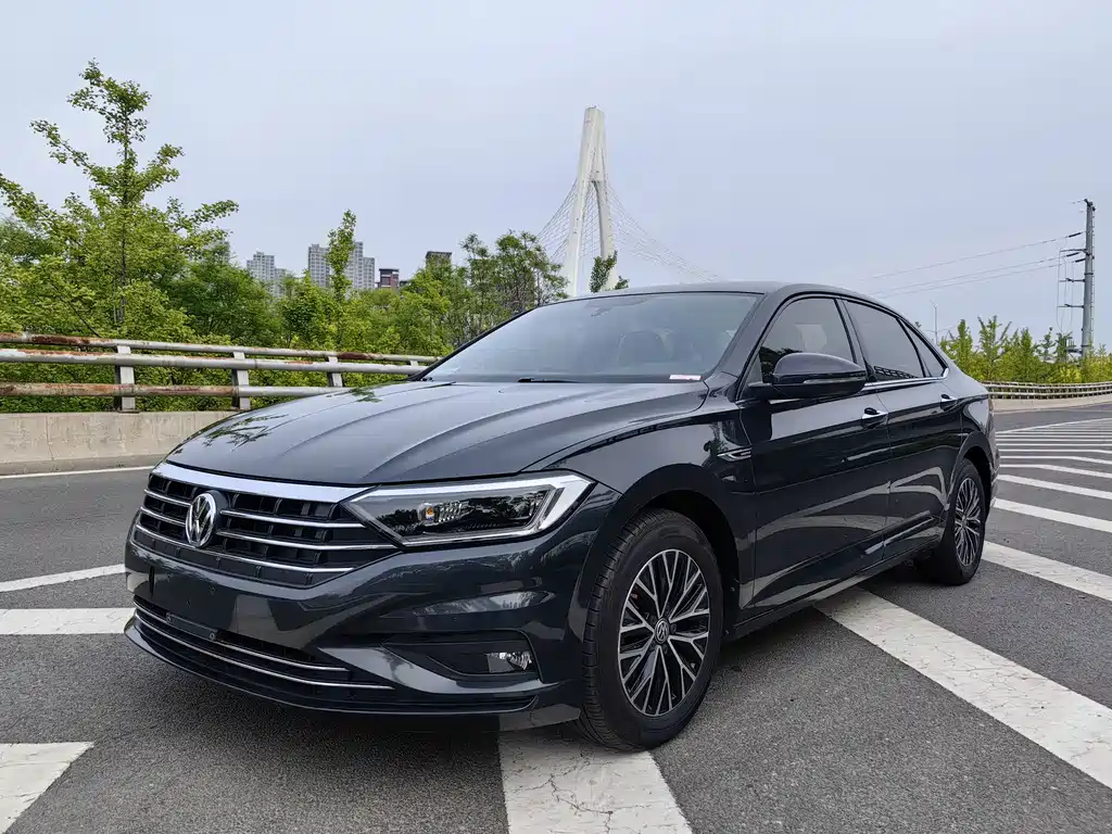 Volkswagen Sagitar 2020