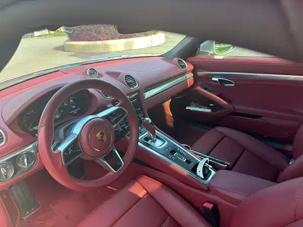 Porsche 718 2024