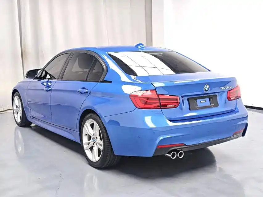 BMW 3 Series 2017 — фото 19
