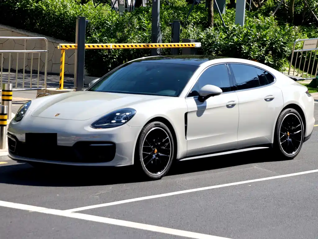 Porsche Panamera 2022 — фото 2