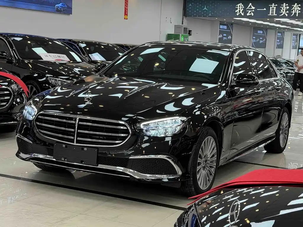 Mercedes-Benz E-Class 2023 — фото 2