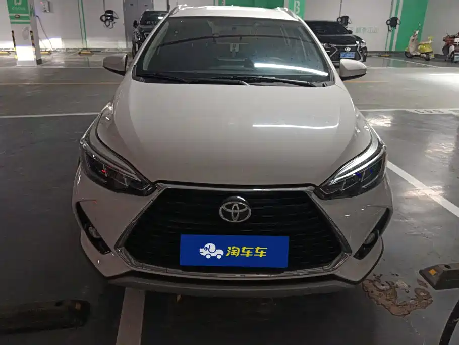 Toyota Yaris L 2022 — фото 2