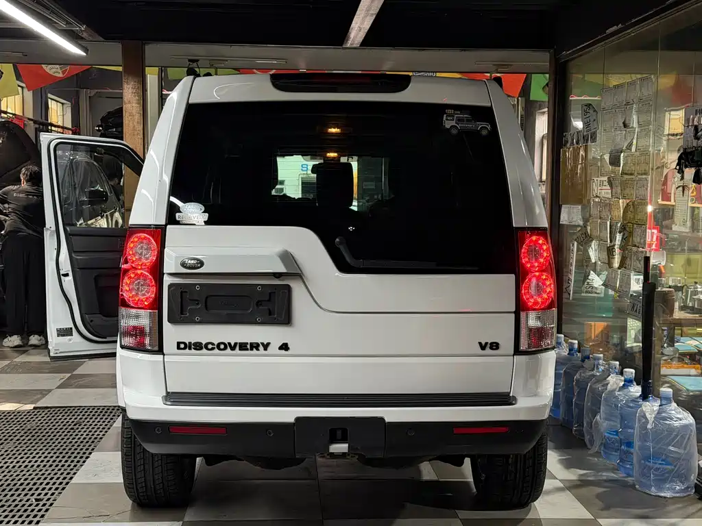 Land Rover Discovery 2014 — фото 15
