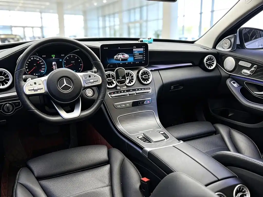 Mercedes-Benz C-Class 2020 — фото 6