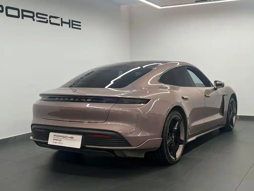 Porsche Taycan 2022 — фото 4