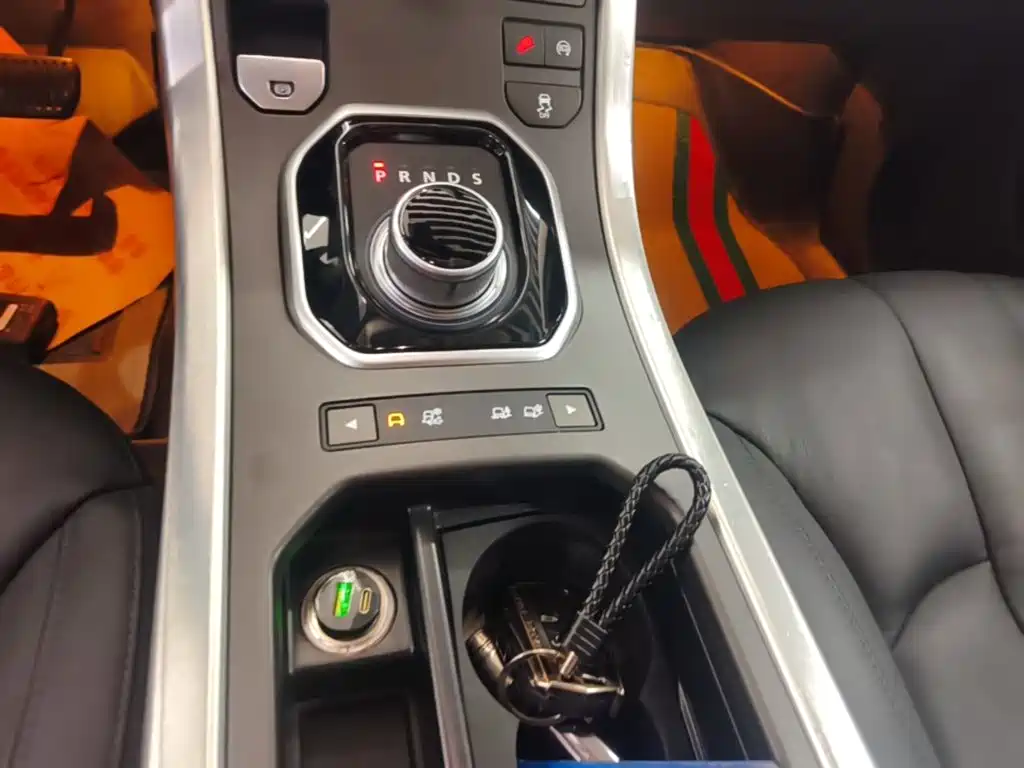 Land Rover Evoque 2016 — фото 14