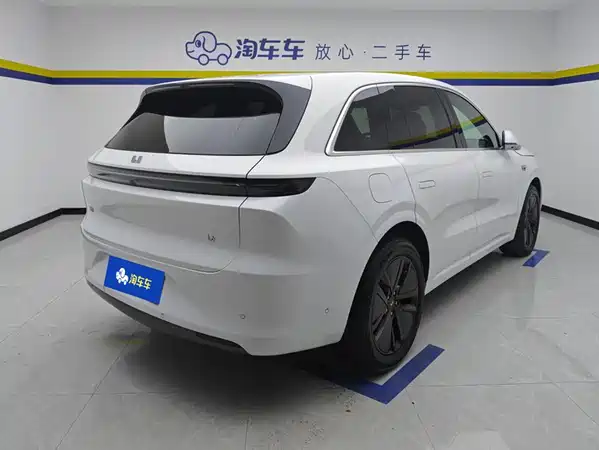 Li Auto L6 2024