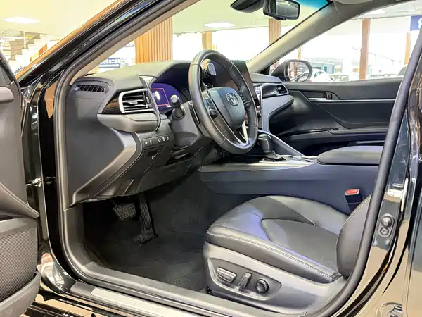 Toyota Camry 2021