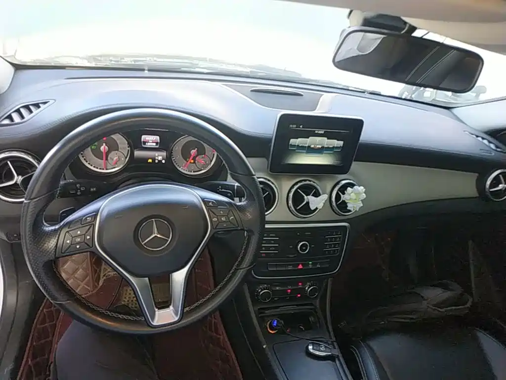 Mercedes-Benz GLA 2016 — фото 10