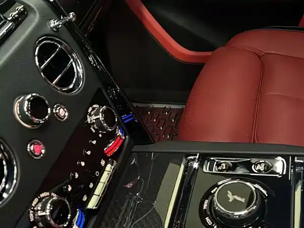 Rolls-Royce Cullinan 2020