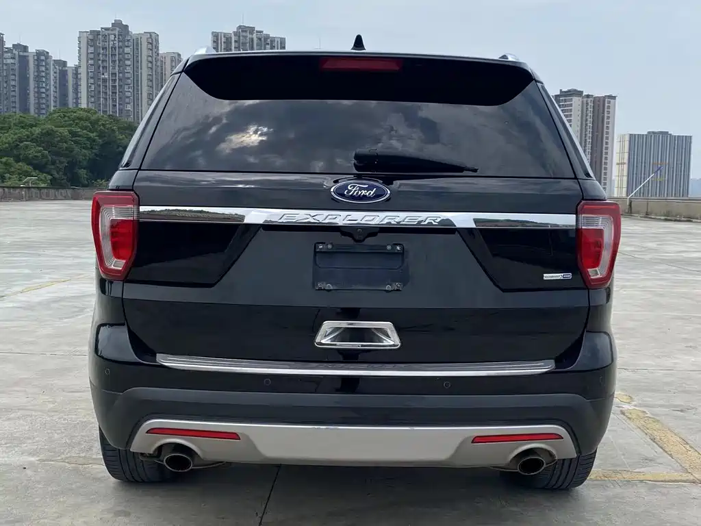 Ford Explorer 2017 — фото 5