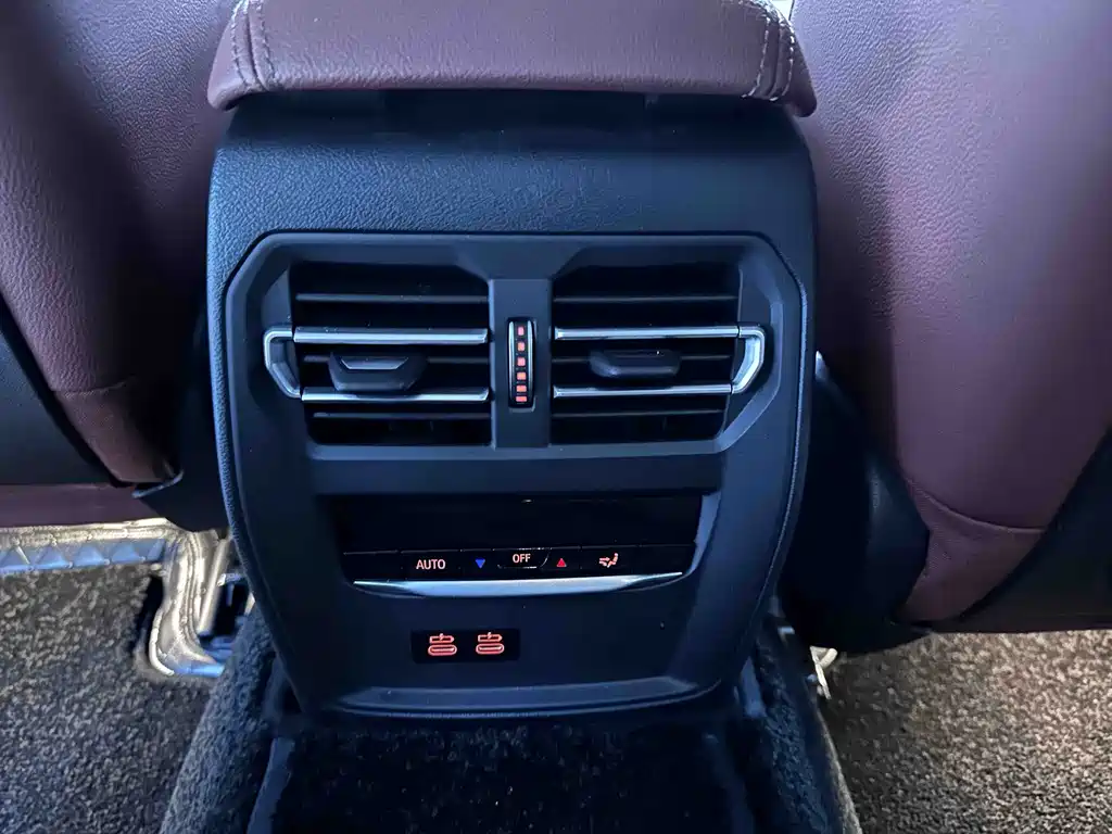 BMW 3 Series 2022 — фото 16