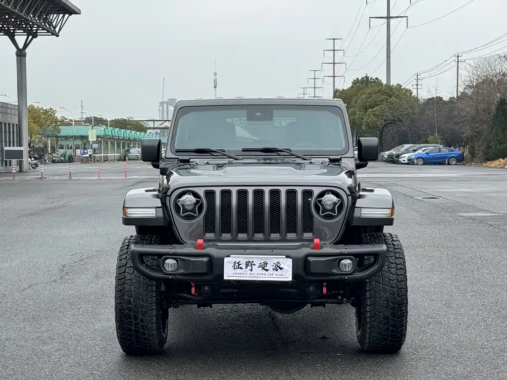 Jeep Wrangler 2021 — фото 2