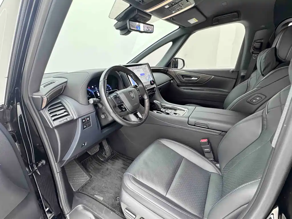Toyota Vellfire 2025 — фото 18
