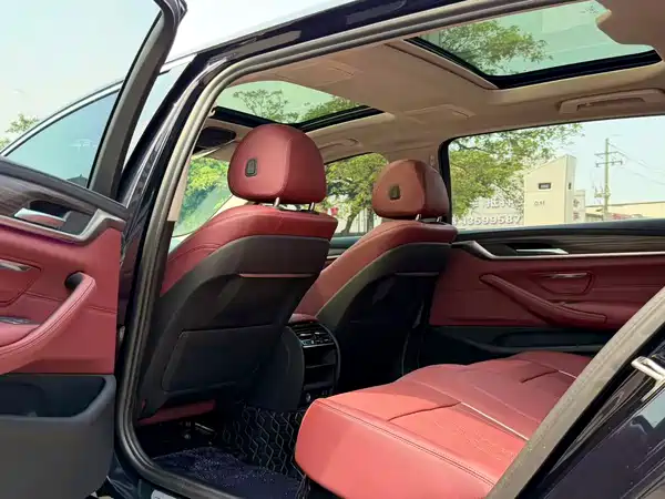 BMW 5 Series 2022