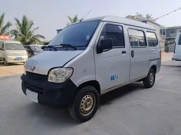 Wuling Sunshine 2015